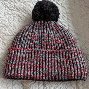 Lululemon Pom-Pom Beanie